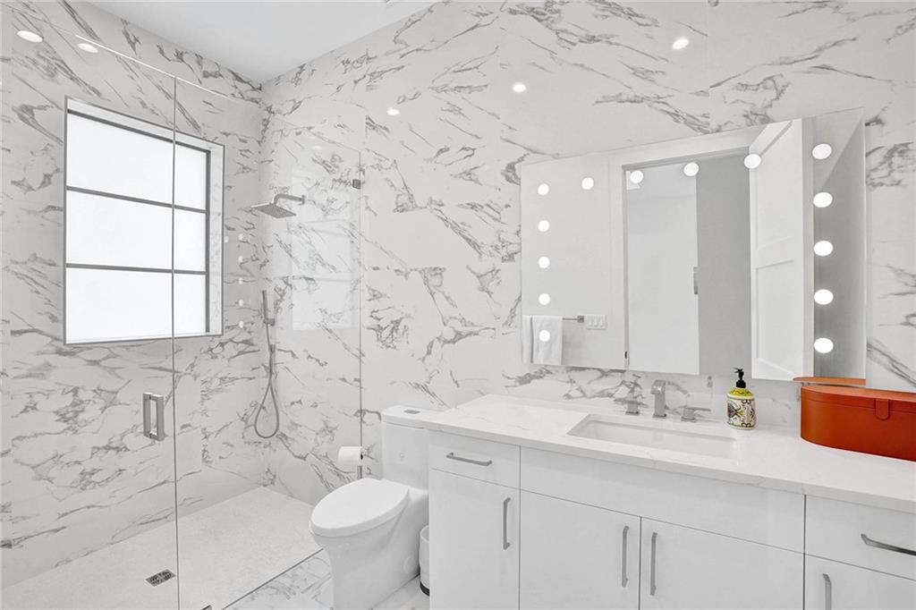 SEA RANCH LAKES - Residential