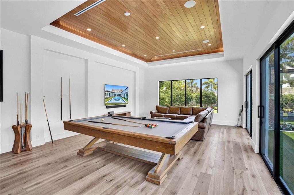 SEA RANCH LAKES - Residential