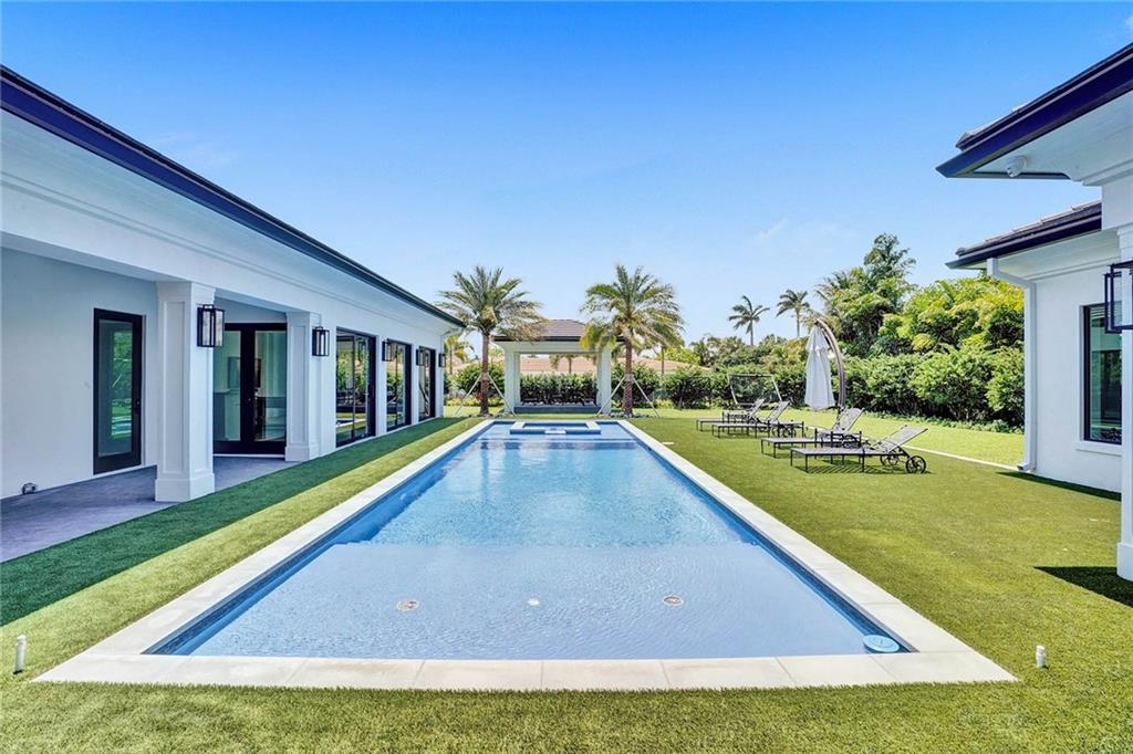 SEA RANCH LAKES - Residential