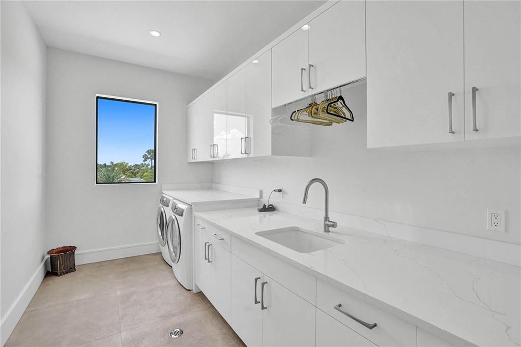 SEA RANCH LAKES - Residential