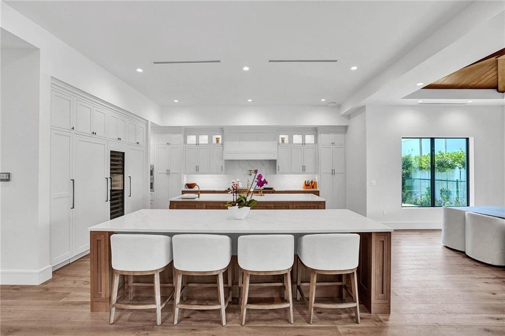 SEA RANCH LAKES - Residential