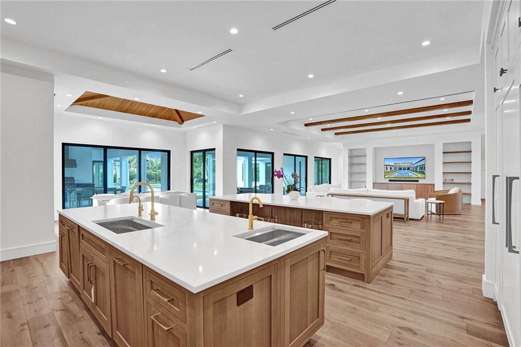 SEA RANCH LAKES - Residential