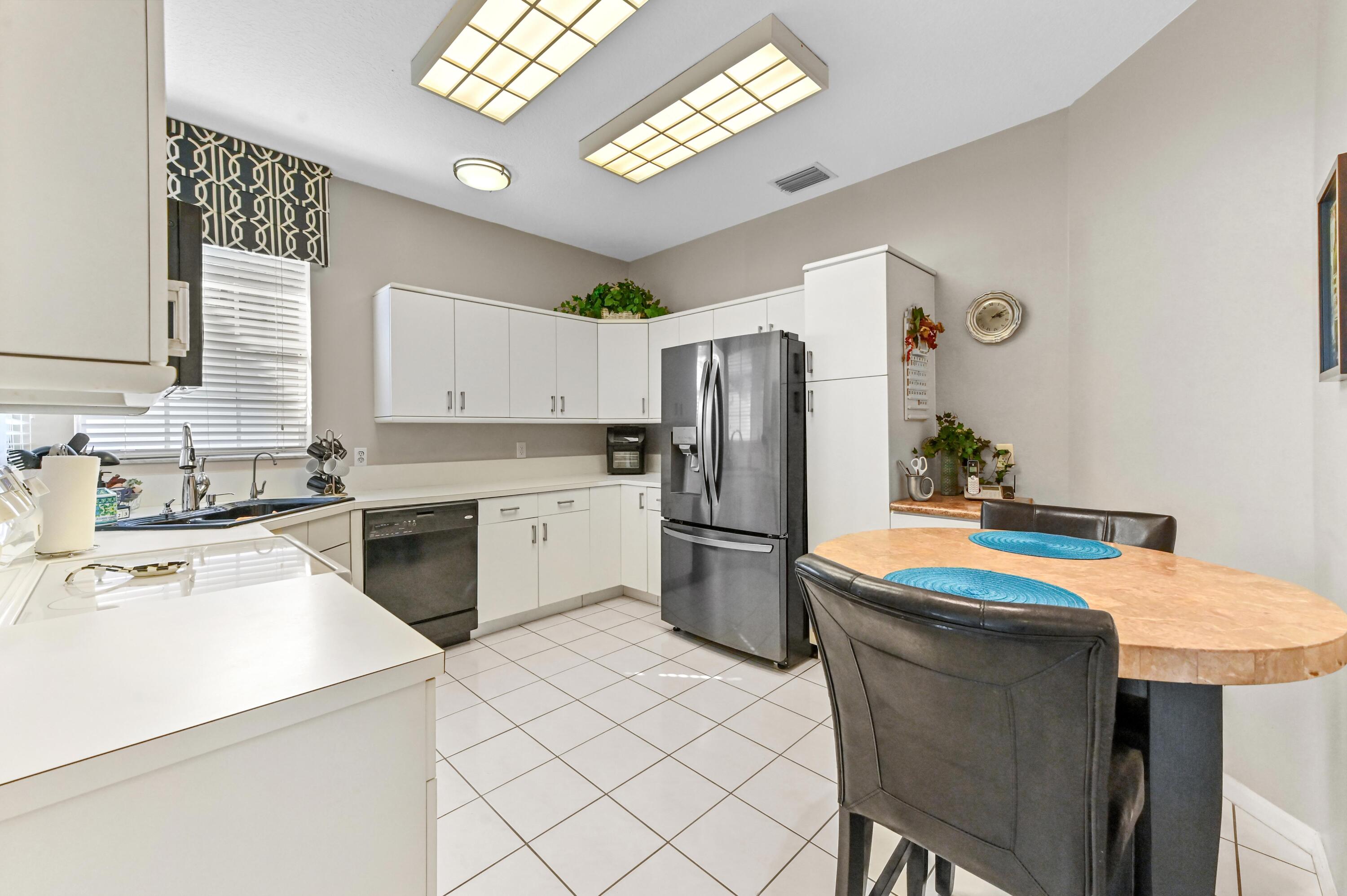 PINE RIDGE AT DELRAY BEACH - Residential