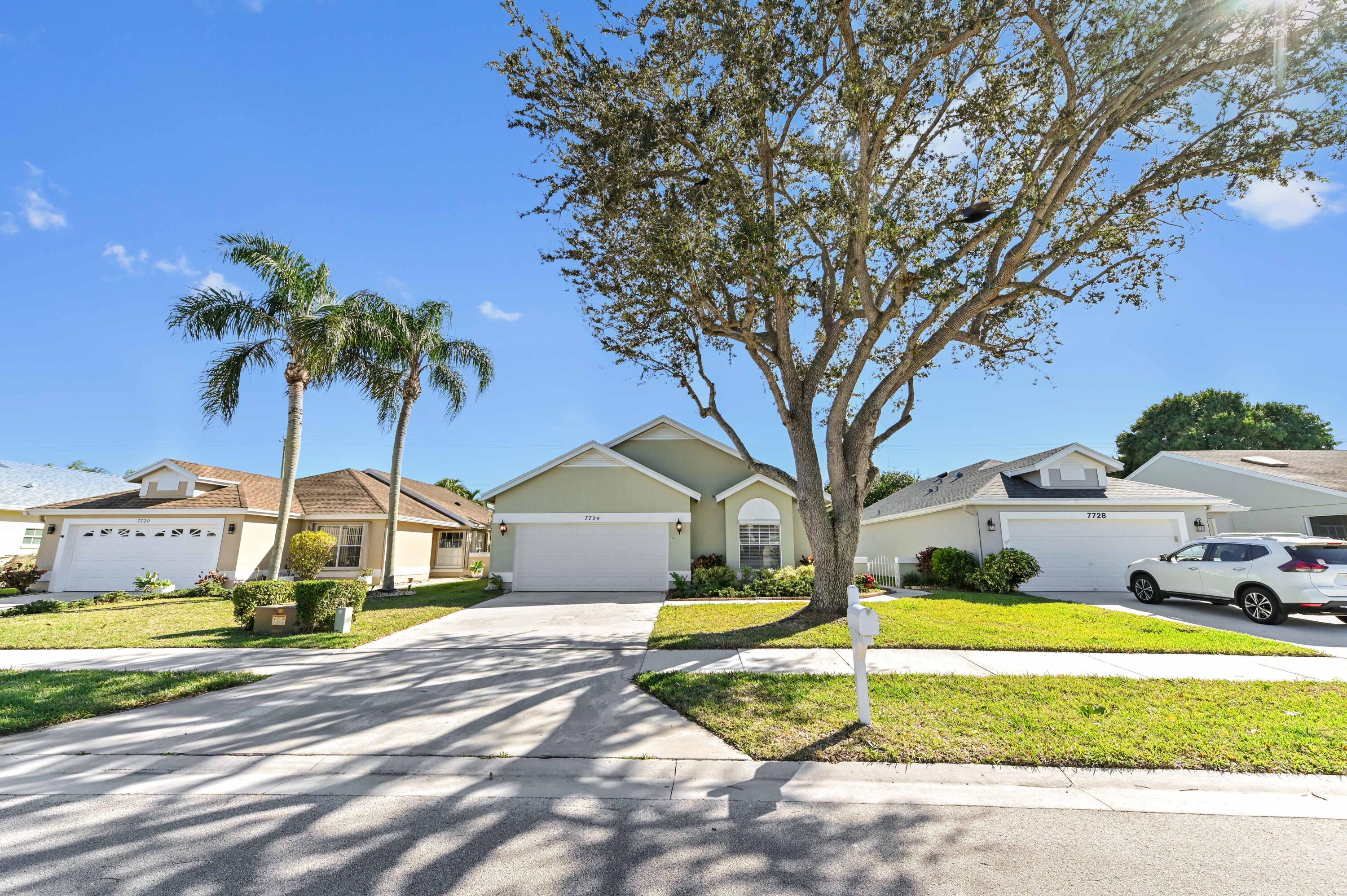 PINE RIDGE AT DELRAY BEACH - Residential