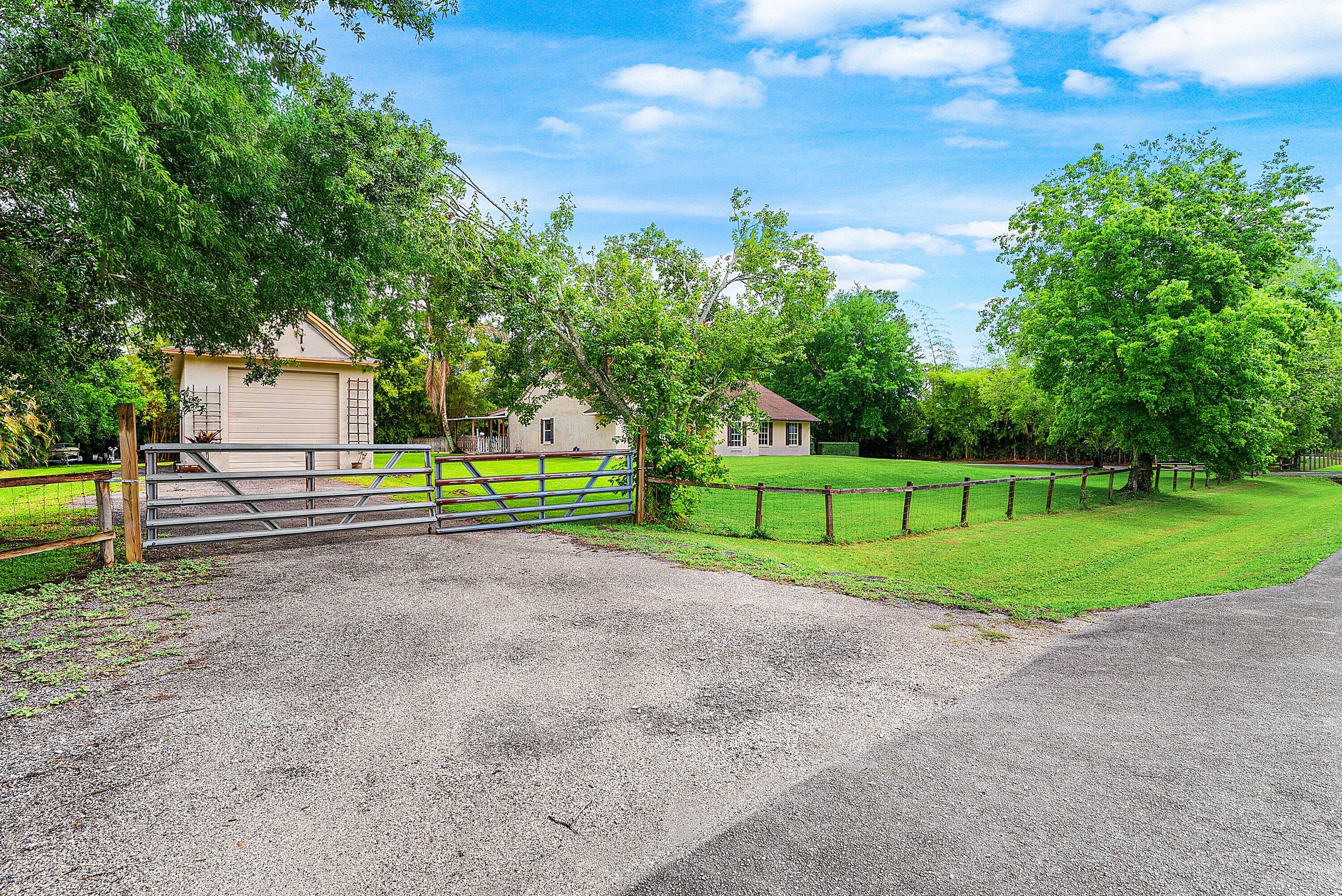 The Acreage - Residential