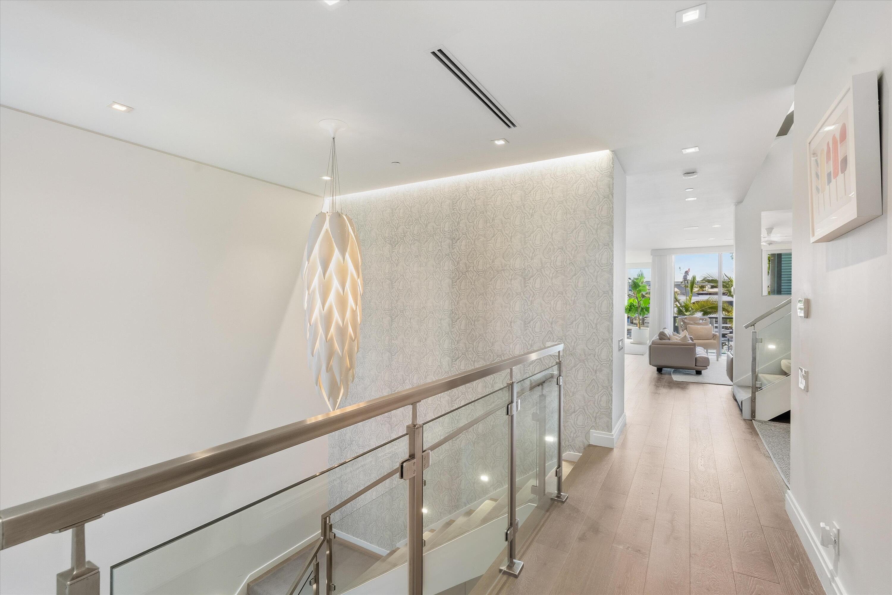 SEAGATE YACHT CLUB - Residential