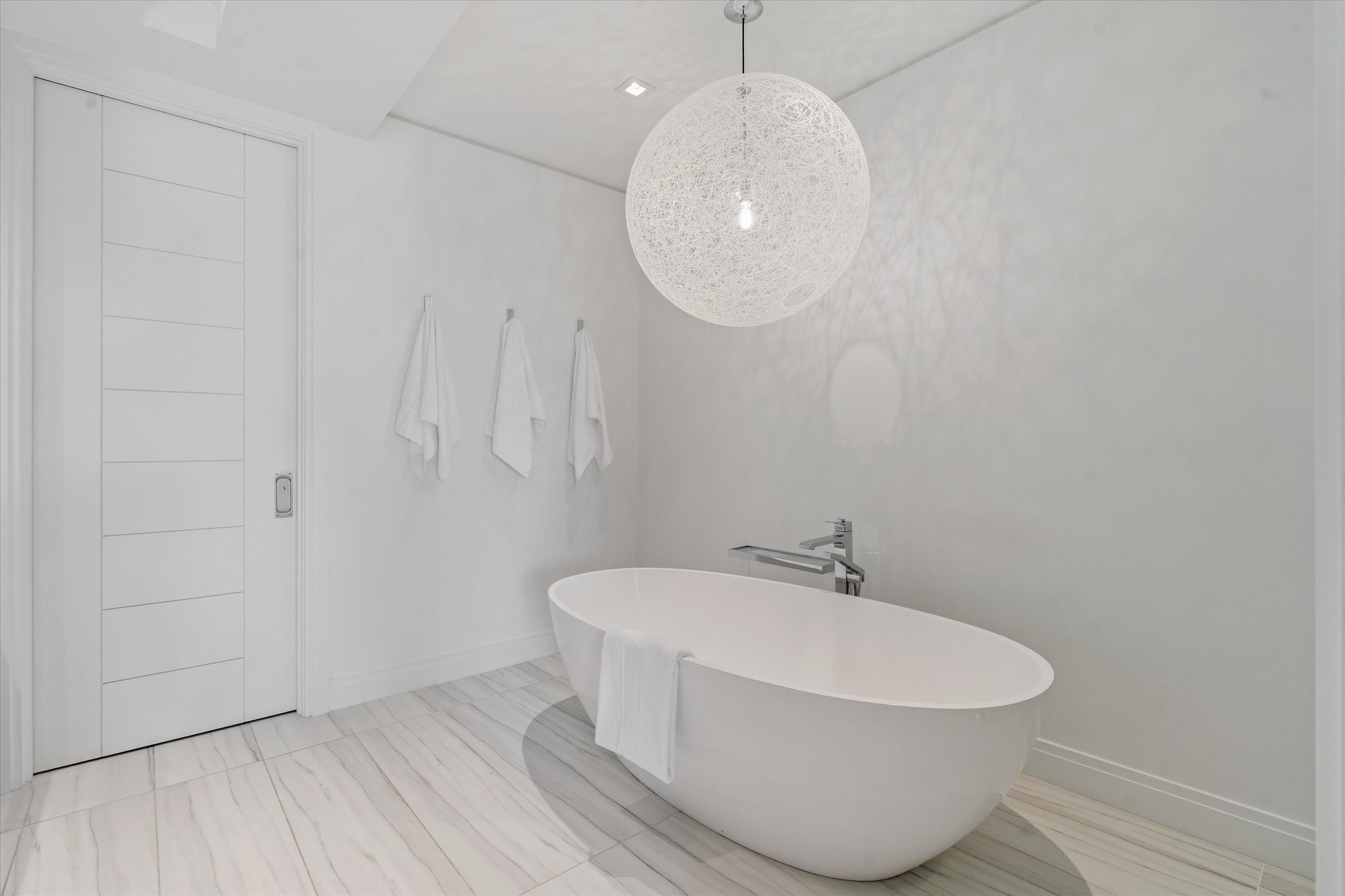 SEAGATE YACHT CLUB - Residential