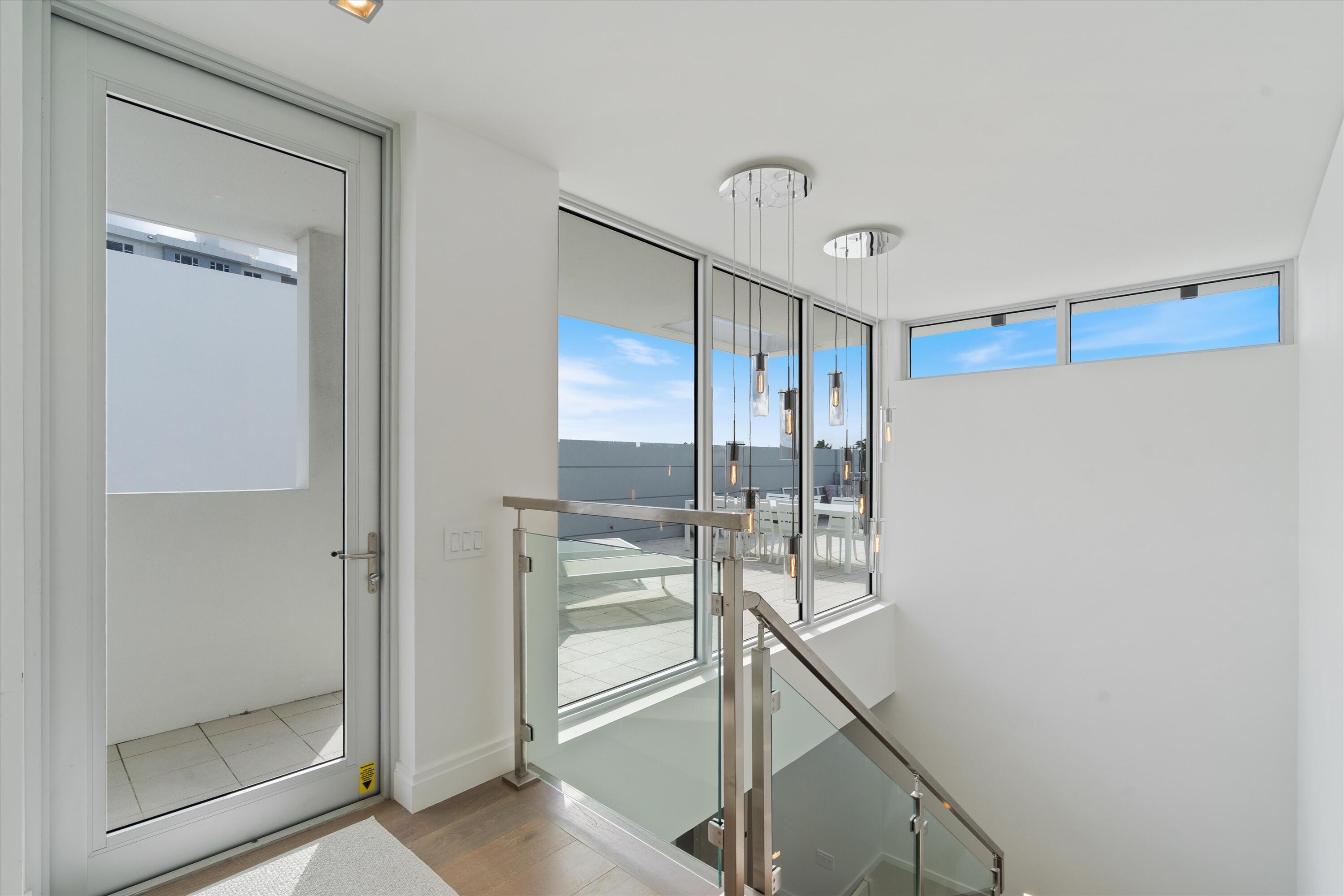 SEAGATE YACHT CLUB - Residential