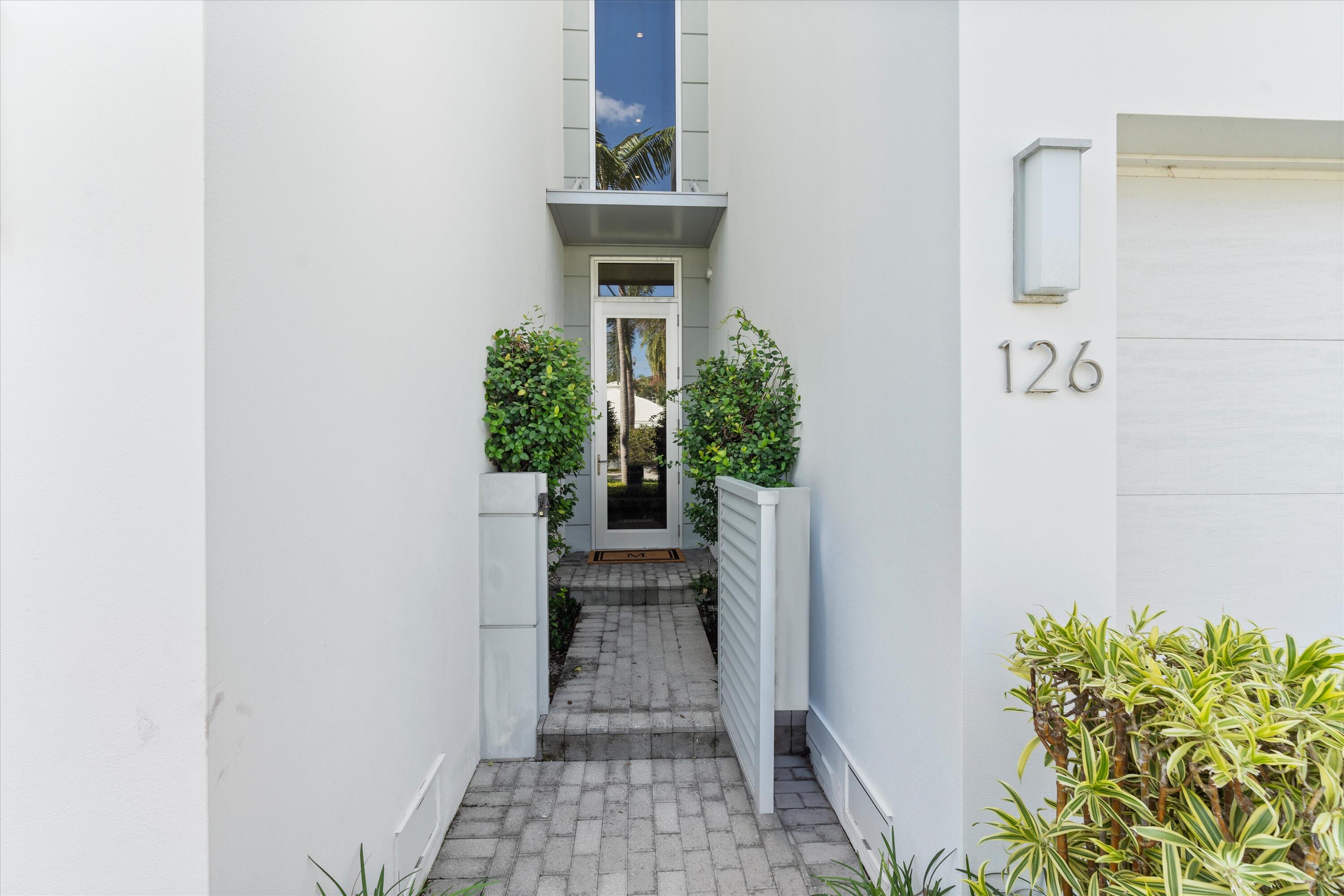 SEAGATE YACHT CLUB - Residential