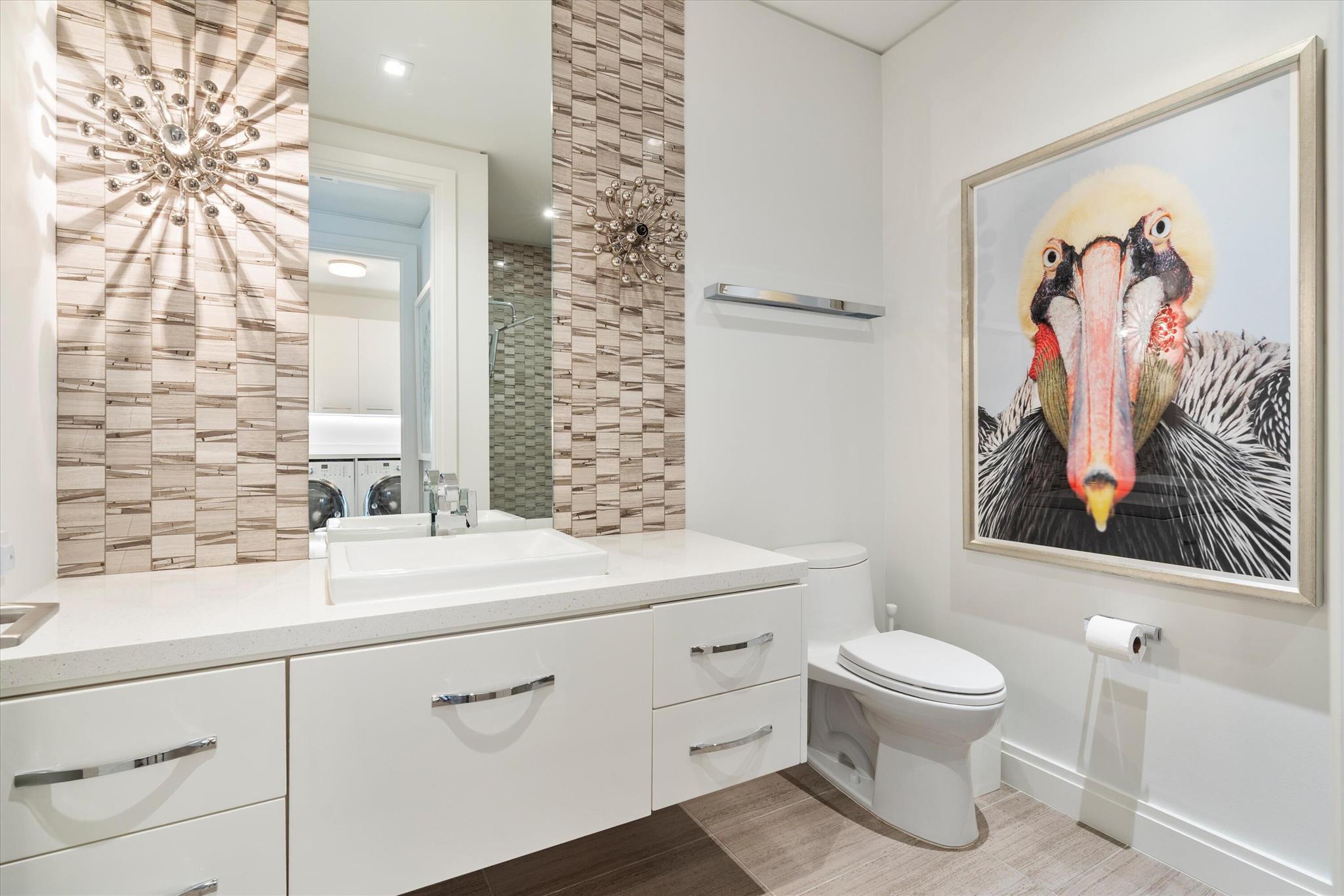 SEAGATE YACHT CLUB - Residential