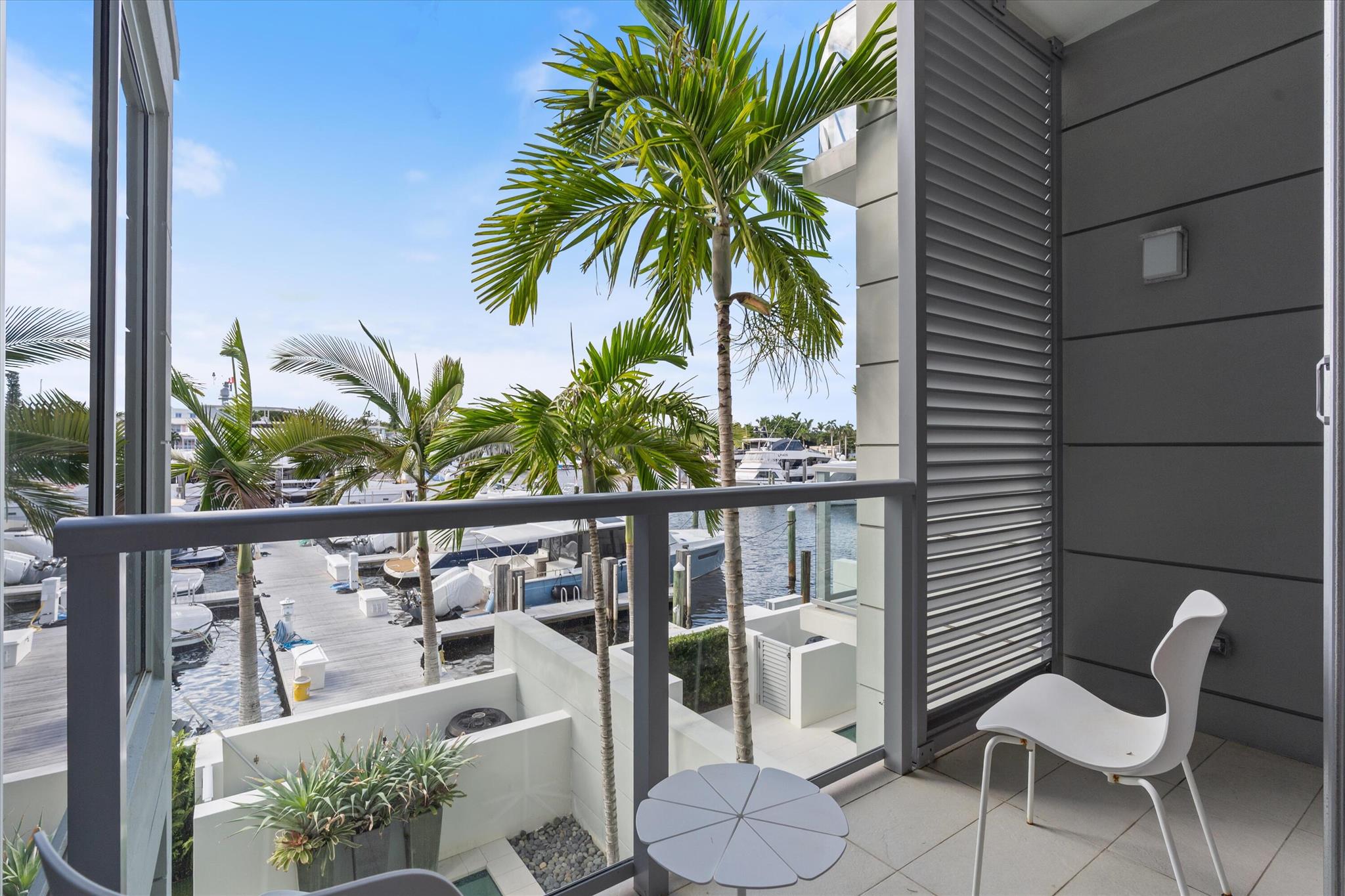 SEAGATE YACHT CLUB - Residential