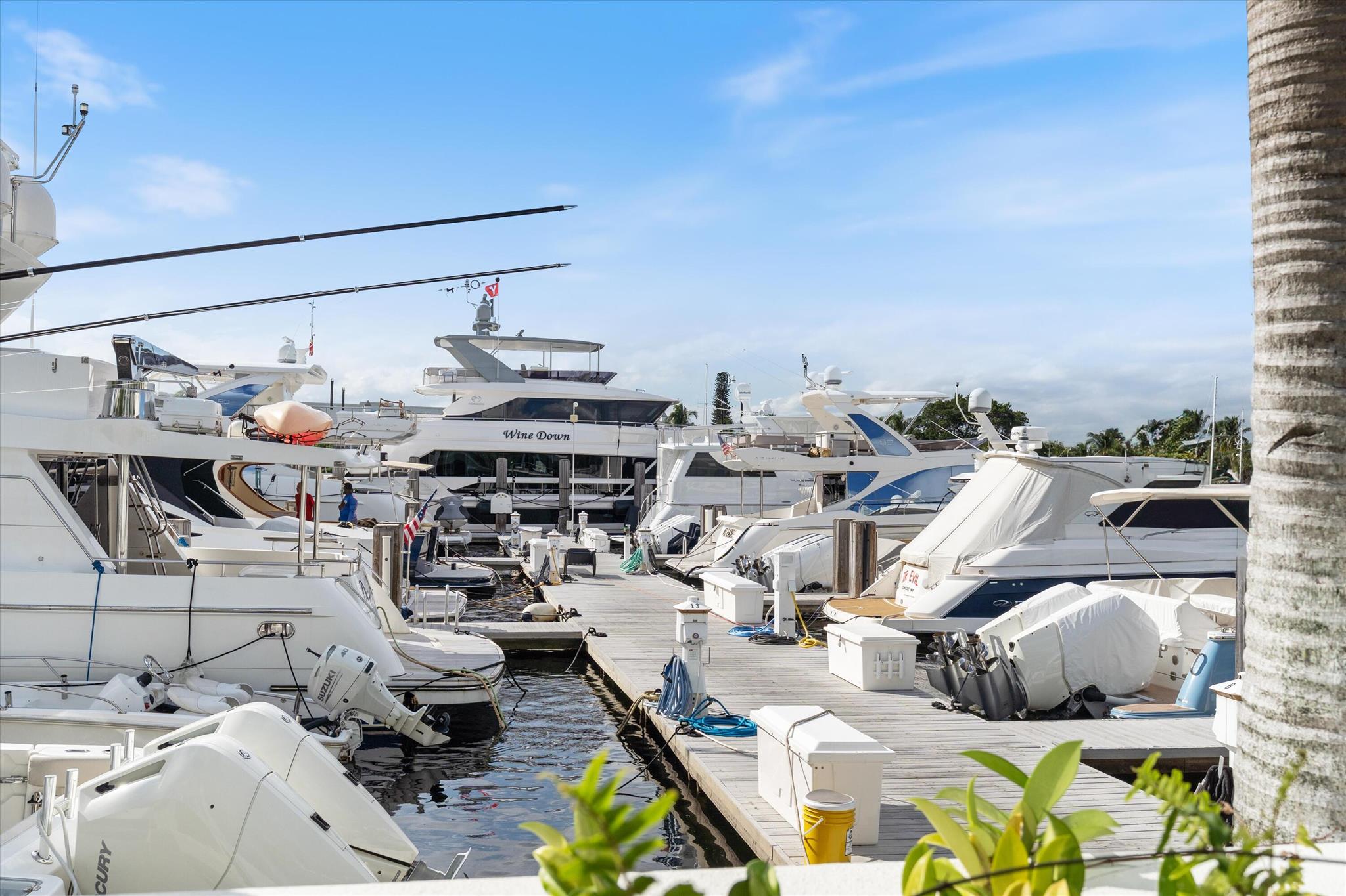 SEAGATE YACHT CLUB - Residential