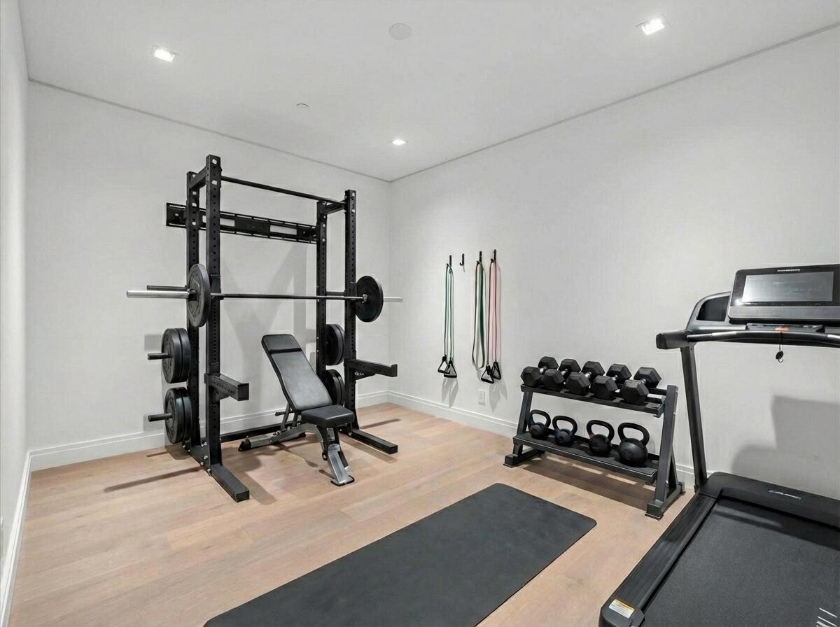 SEAGATE YACHT CLUB - Residential