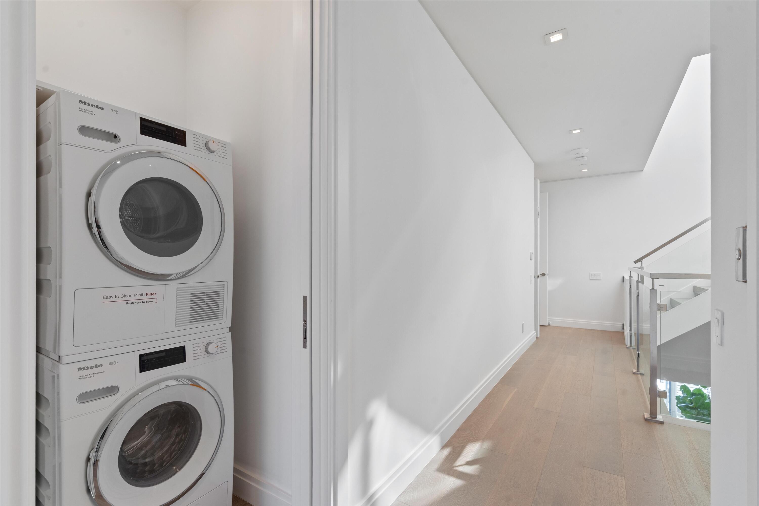 SEAGATE YACHT CLUB - Residential