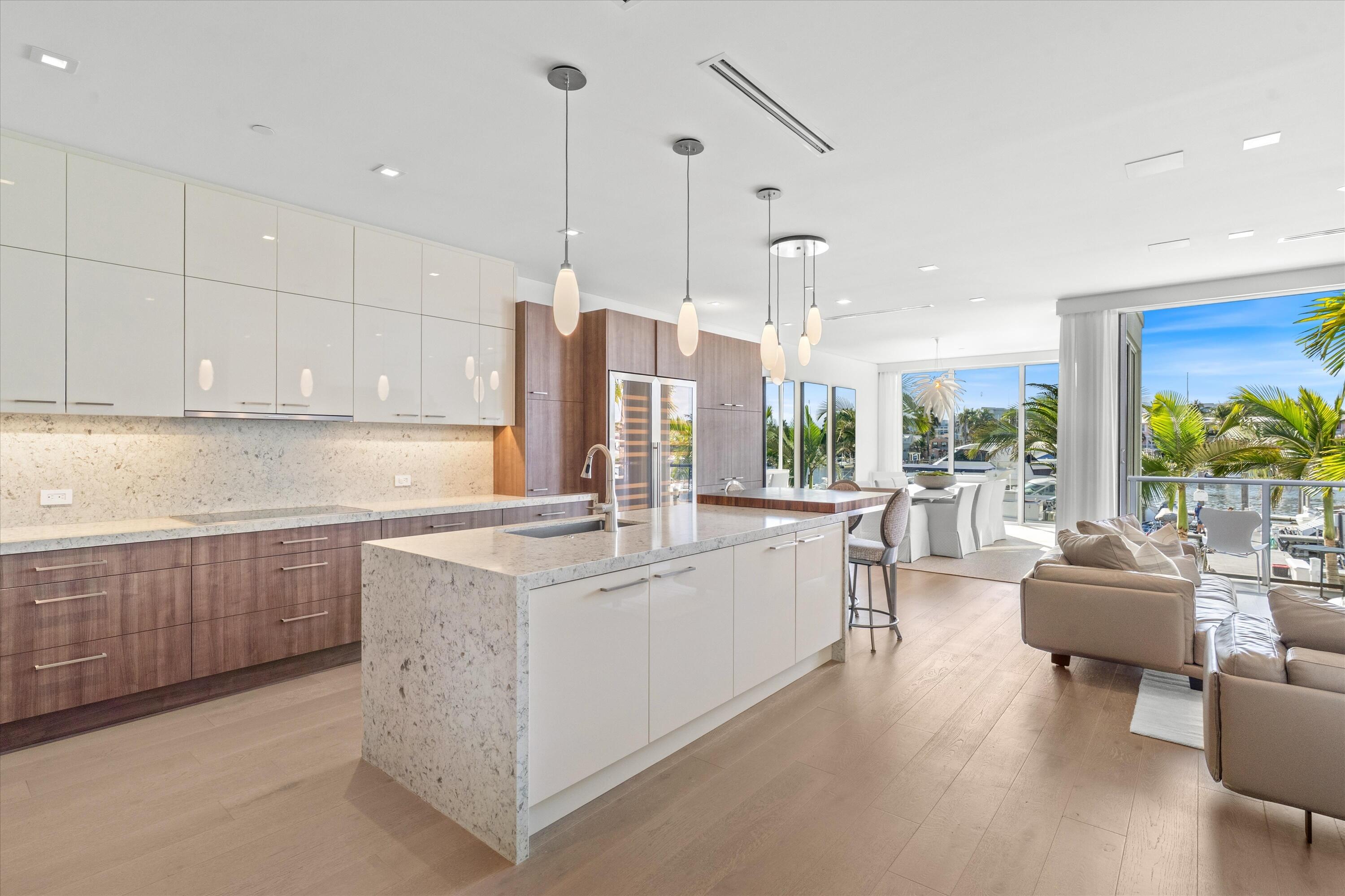 SEAGATE YACHT CLUB - Residential