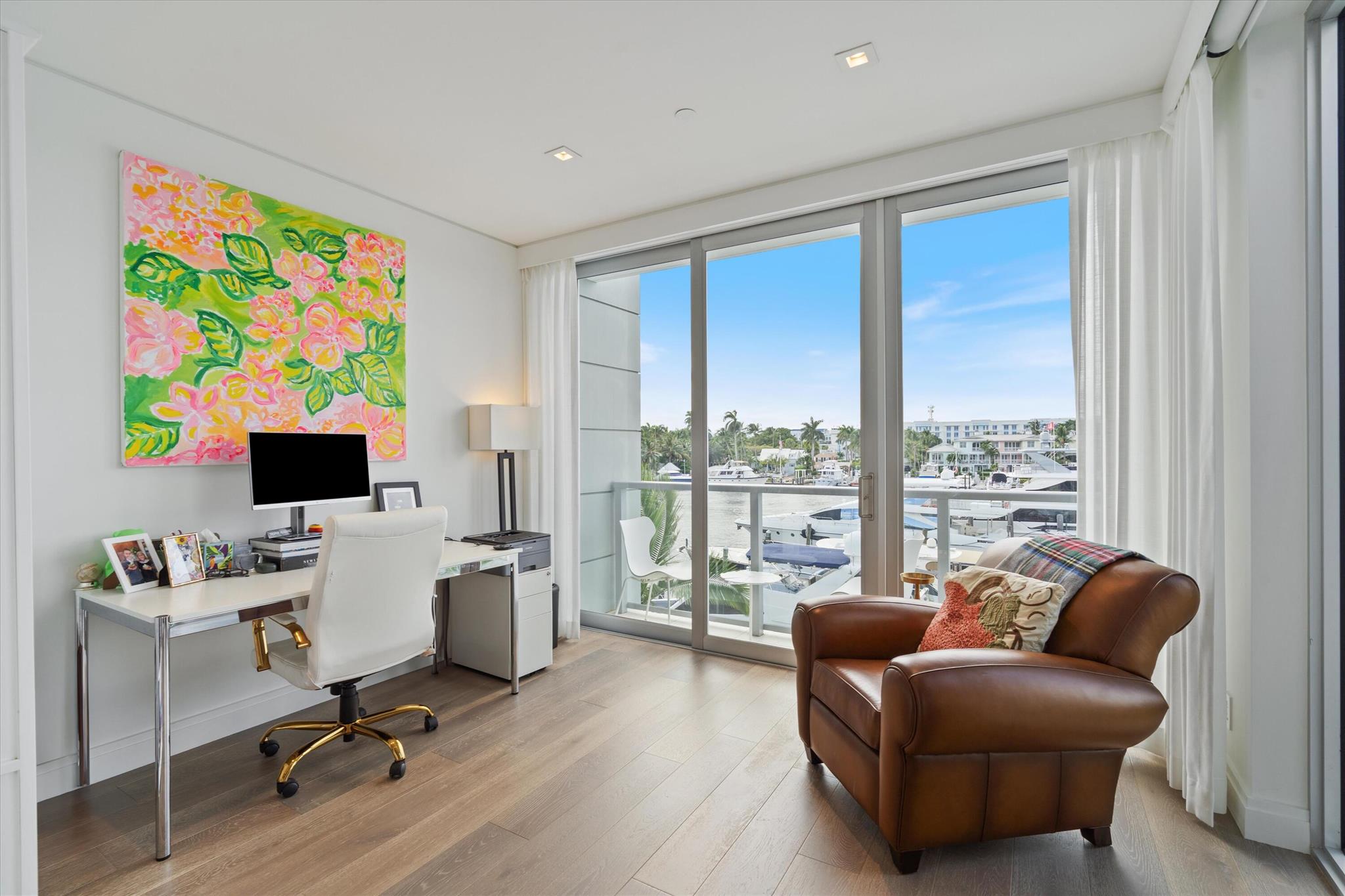 SEAGATE YACHT CLUB - Residential