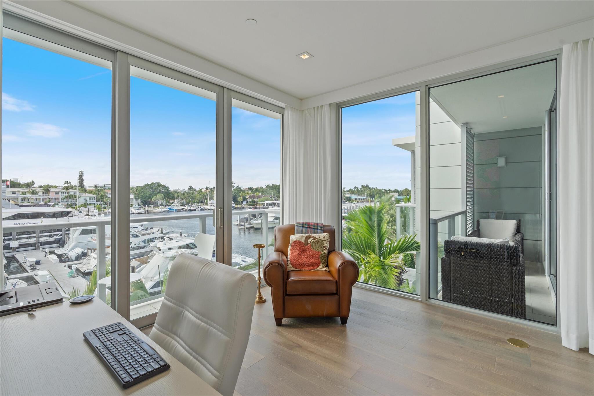 SEAGATE YACHT CLUB - Residential