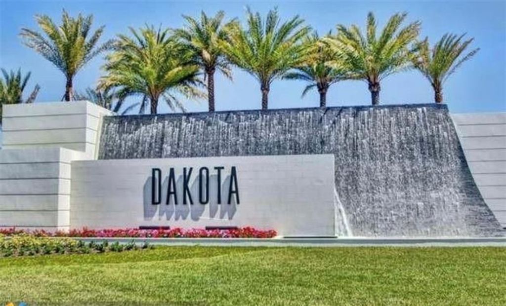 Photo of 15412 Destiny Dr, Delray Beach, FL 33446 (MLS # F10307748)