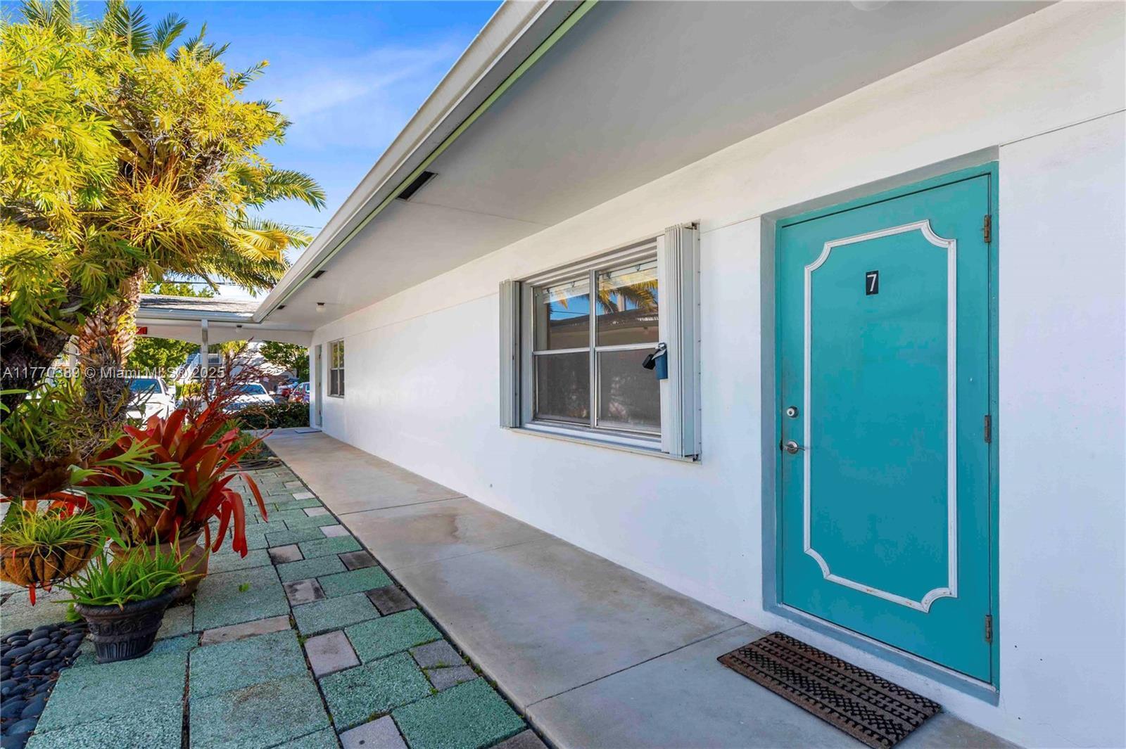 VENTURA VILLAS CONDO - Residential Lease