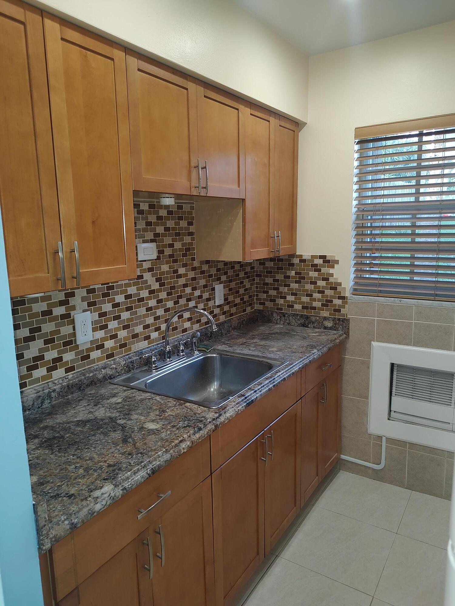 VENTURA VILLAS CONDO - Residential Lease