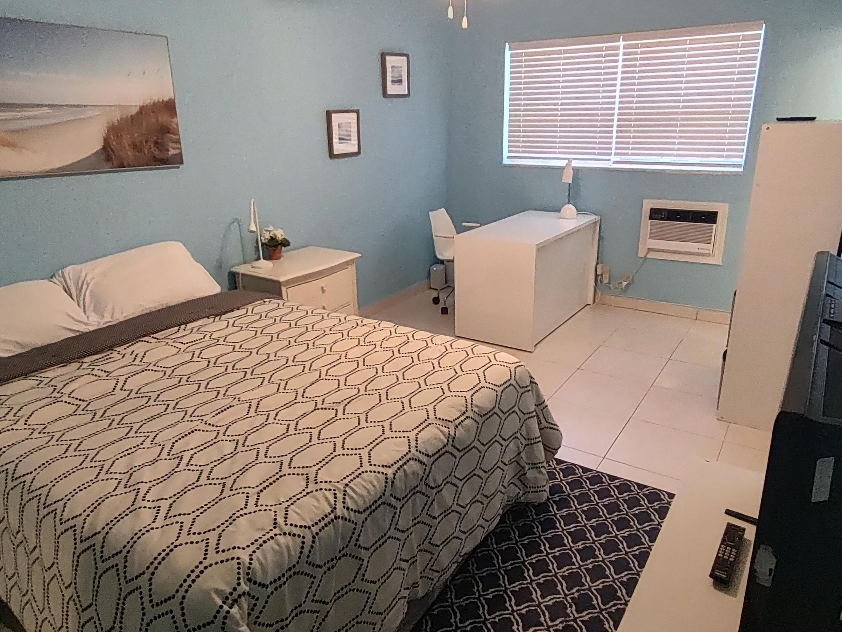 VENTURA VILLAS CONDO - Residential Lease