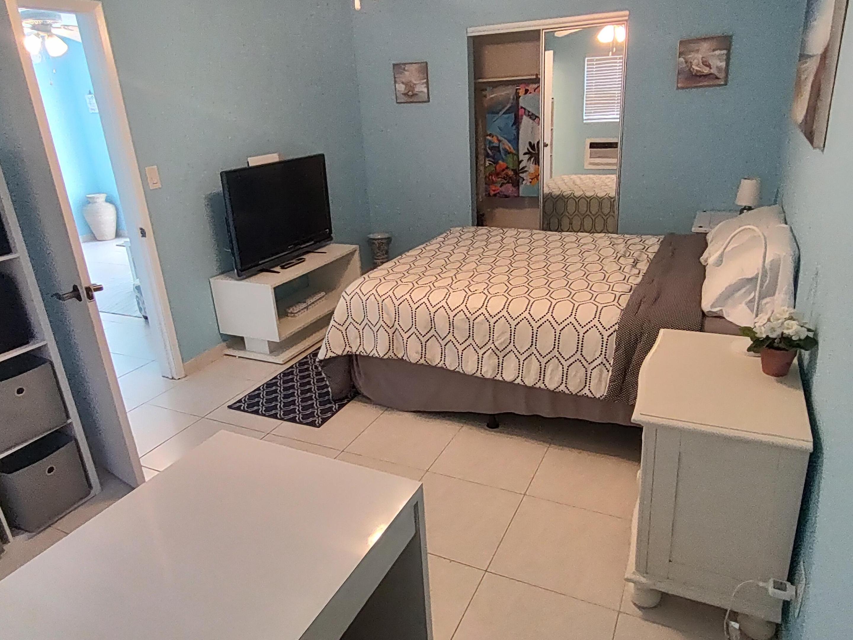 VENTURA VILLAS CONDO - Residential Lease