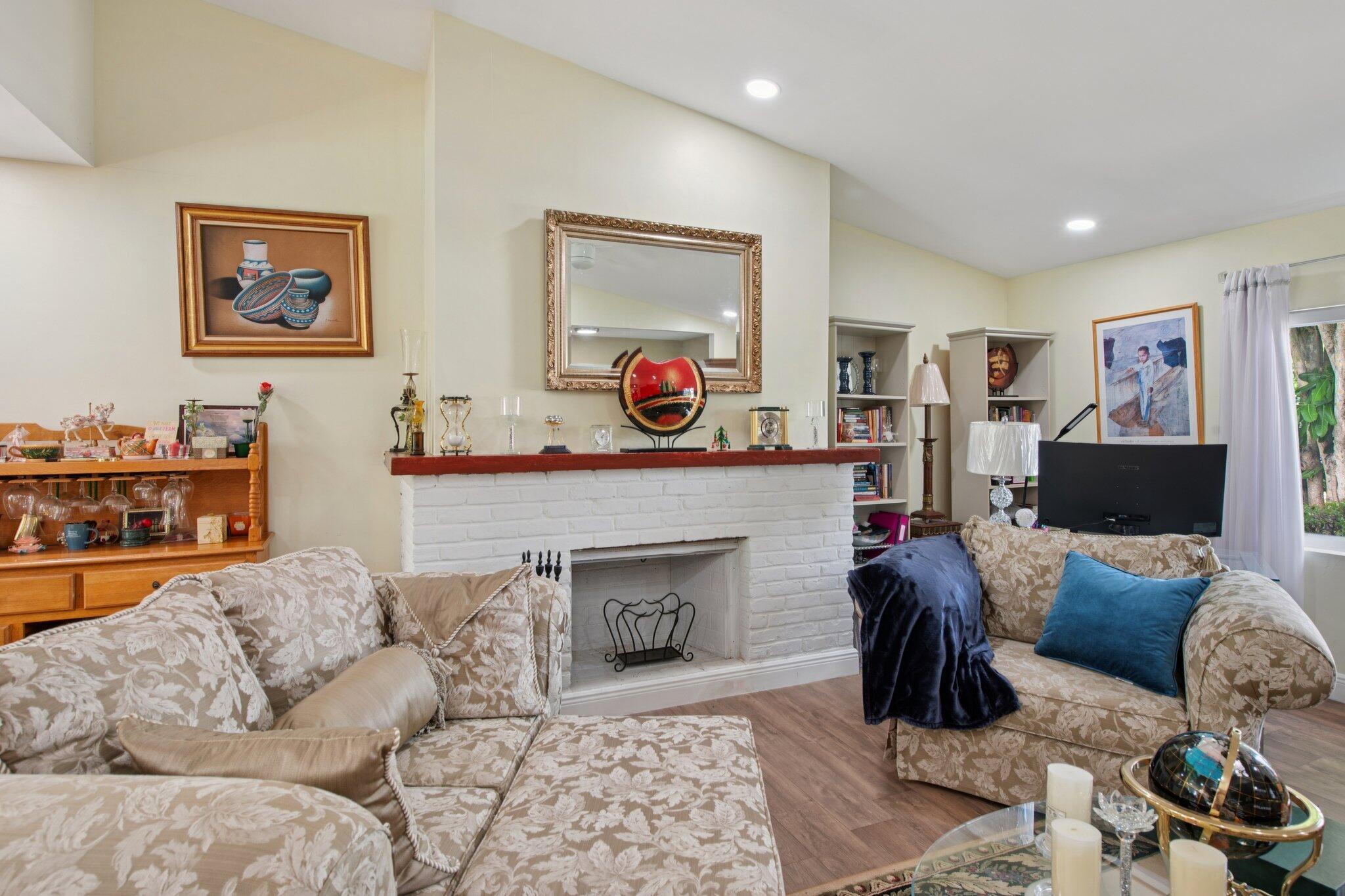 BURNHAM WOODS - Residential