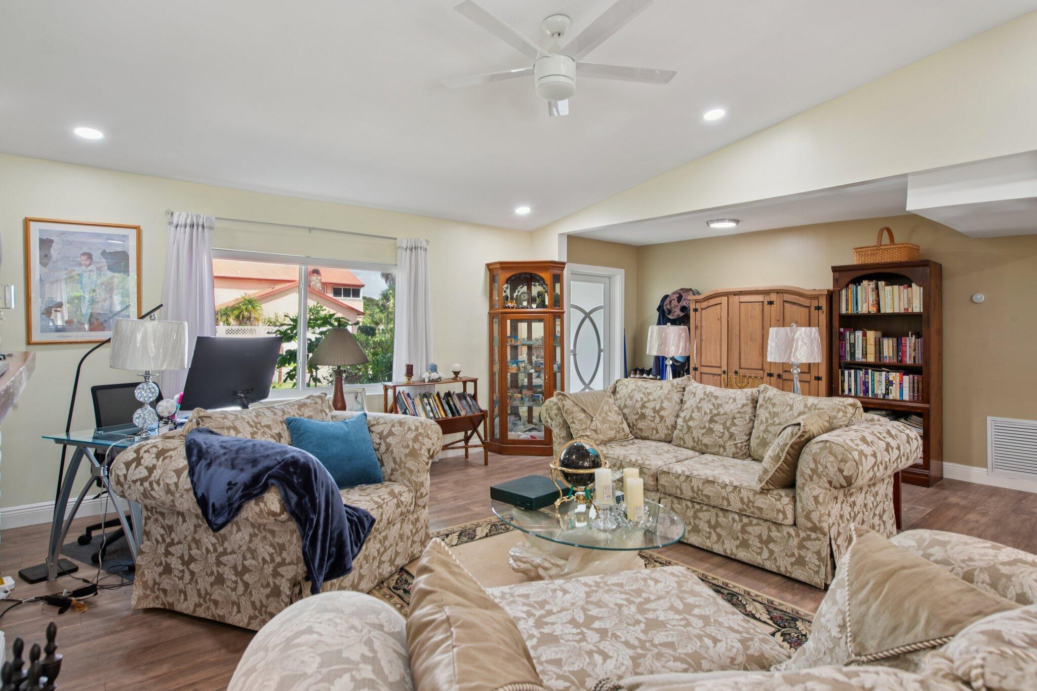 BURNHAM WOODS - Residential