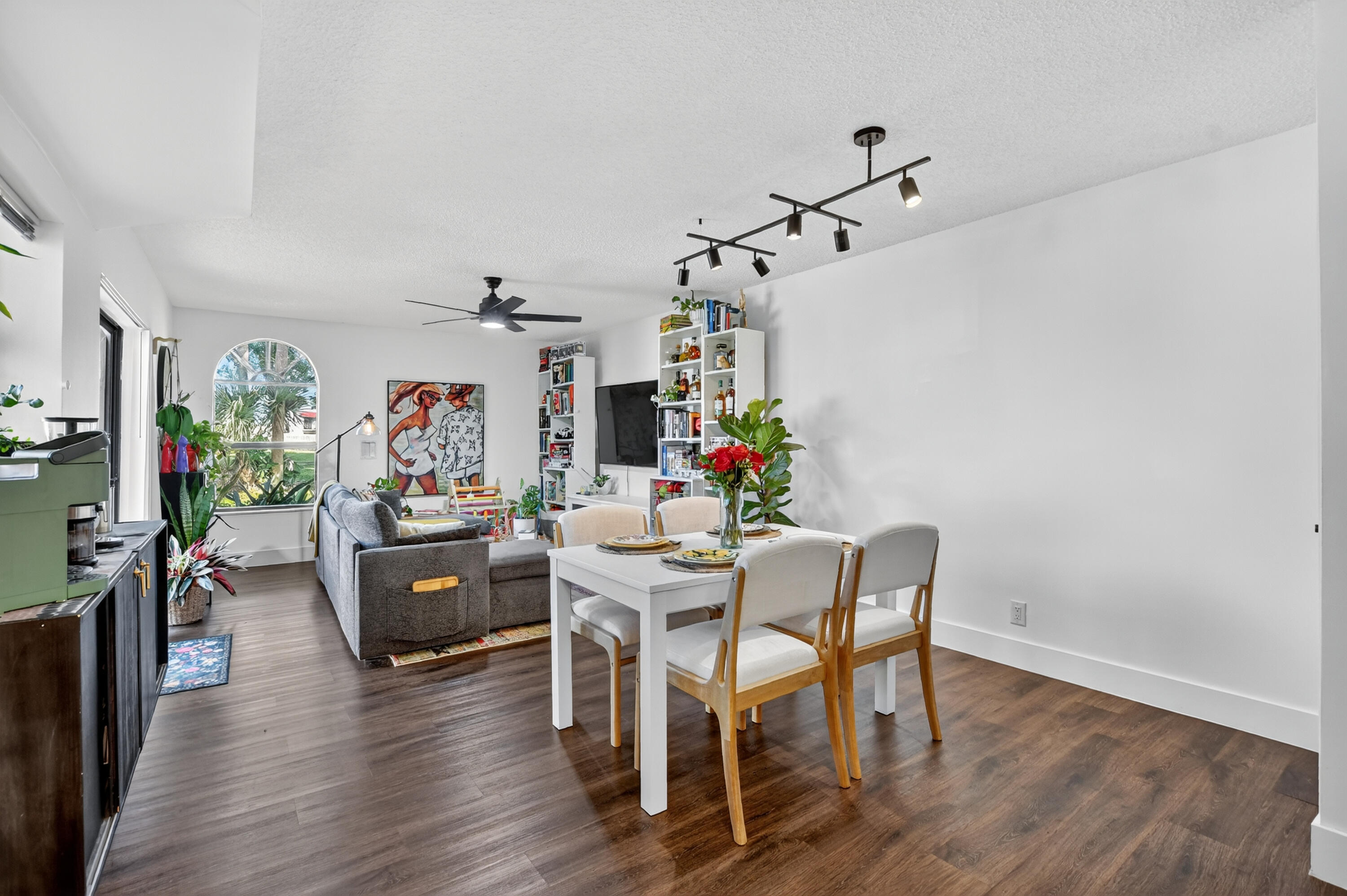 LE VILLAGE DE PROVENCE 2 - Residential Lease