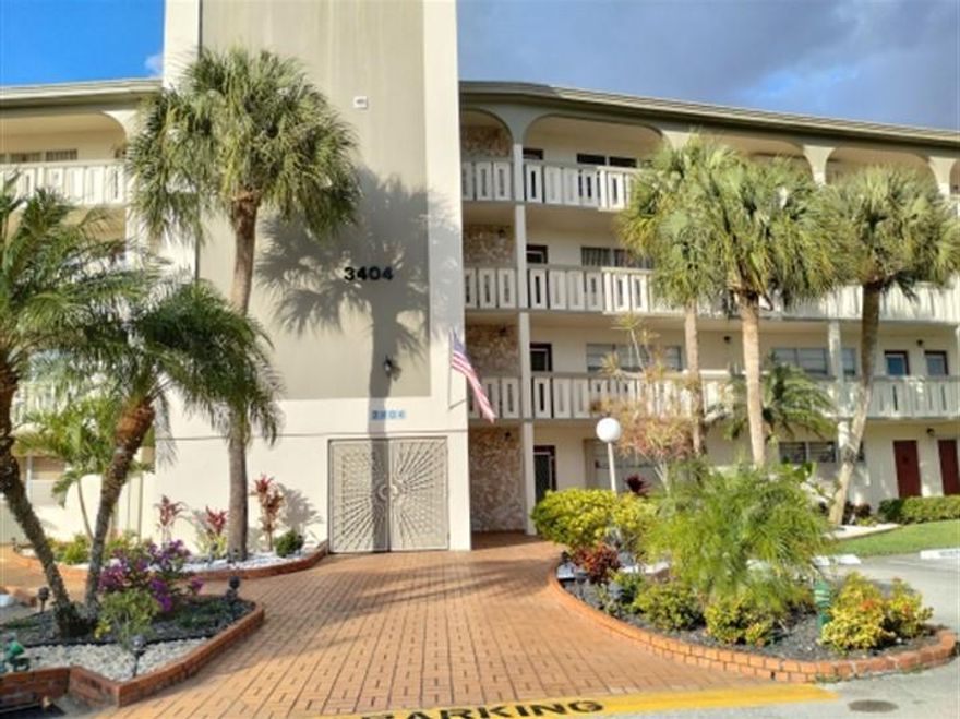 2br/2bth 1st floor condo in active adult 55+ community of Bimini within Wynmoor! Well-maintained unit, 2 large walk-in closets, Full size washer/dryer in unit, enclosed patio facing the golf course, car parking spot right in front of unit, Original and in great condition, make this your own! Located across the brand-new swimming pool w/ barbeque station. 24/7 patrol gated community features: 18-hole golf course, clubhouse, restaurant, 10 tennis and 10 pickleball courts, theater for shows/movies, fitness center, Zumba classes, billiards center, 18 heated pools, hot spa, resistance pool, barbecue stations, shuttle bus to shopping centers. 80 different clubs to meet new friends and enjoy life in the tropical paradise of Wynmoor! Condo is priced to sell.