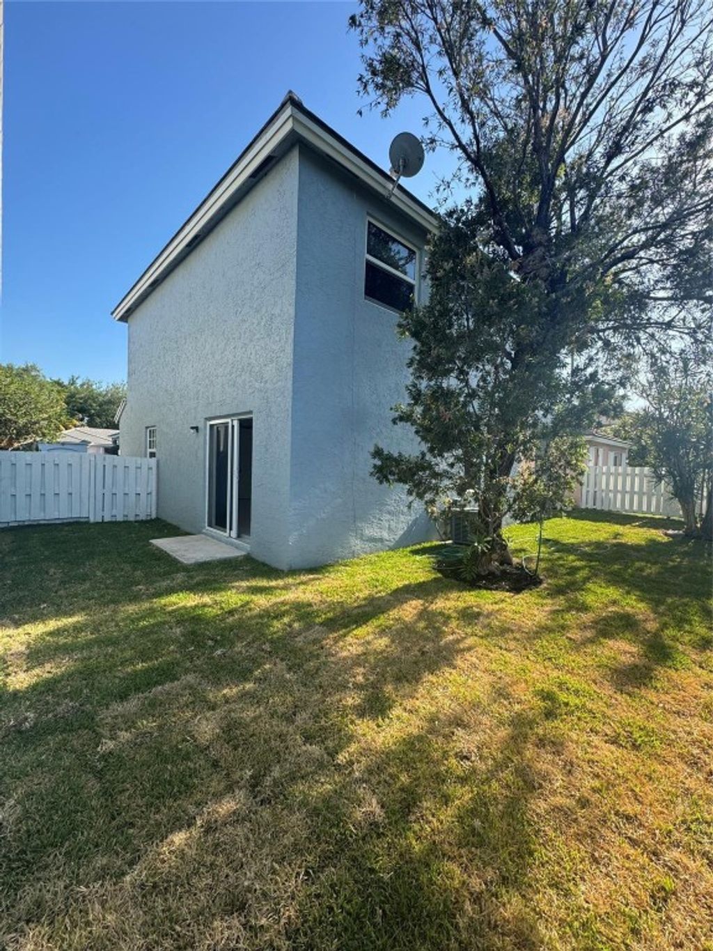 Photo of 9929 NW 9th Court, Plantation, FL 33324 (MLS # F10539177)