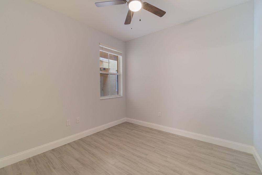 SHOMA COURTYARDS II AT ROYAL PALM CONDOM - Residential