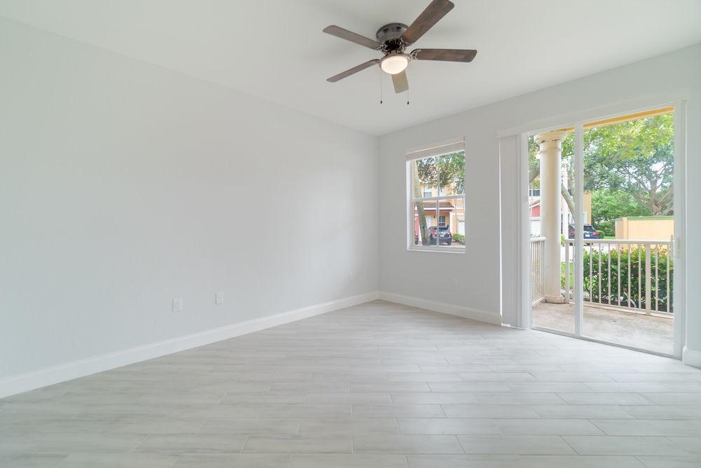 SHOMA COURTYARDS II AT ROYAL PALM CONDOM - Residential