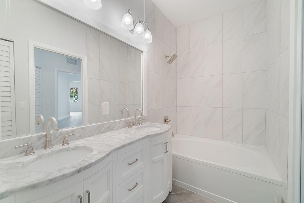 SHOMA COURTYARDS II AT ROYAL PALM CONDOM - Residential