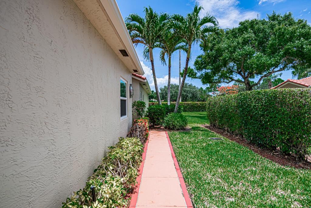 Photo of 2621 Crabapple Circle, Boynton Beach, FL 33436 (MLS # R10971442)