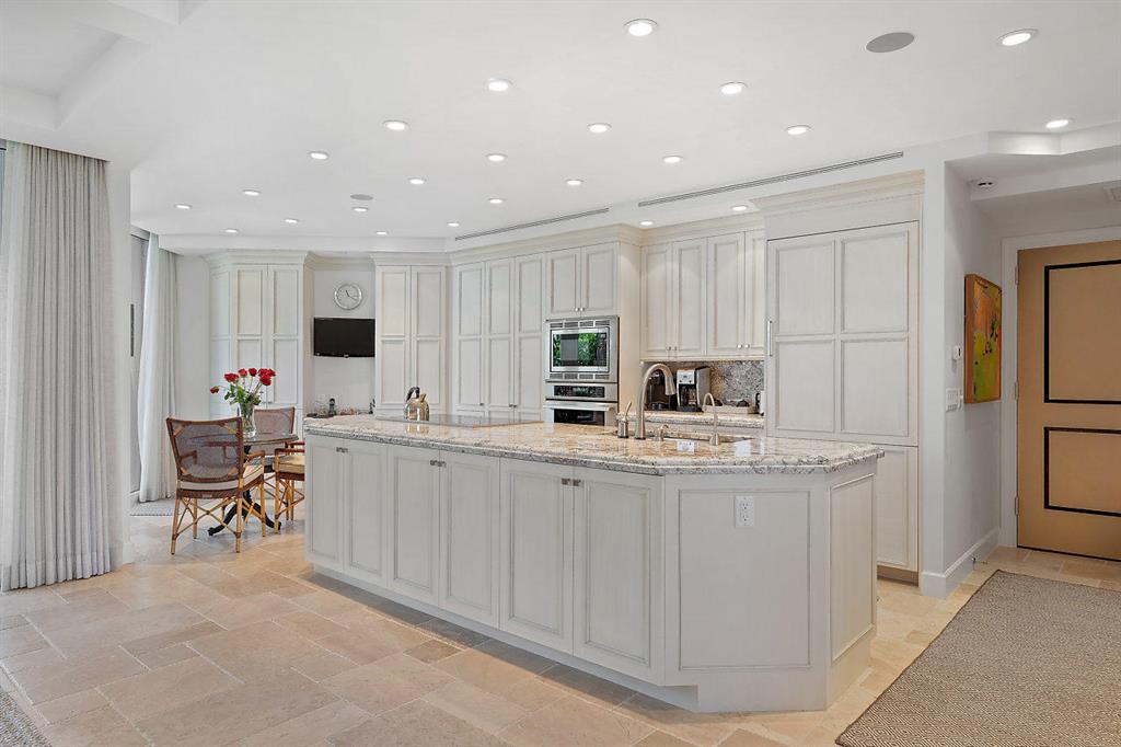 TWENTY FIVE HUNDRED SOUTH - Residential