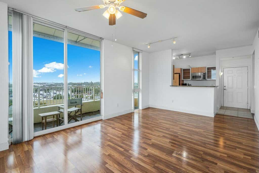 Photo of 100 NE 6th Street #710, Boynton Beach, FL 33435 (MLS # R11054407)
