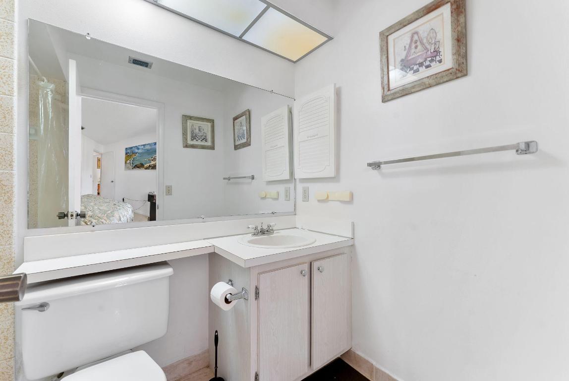 LA PINATA CONDO - Residential