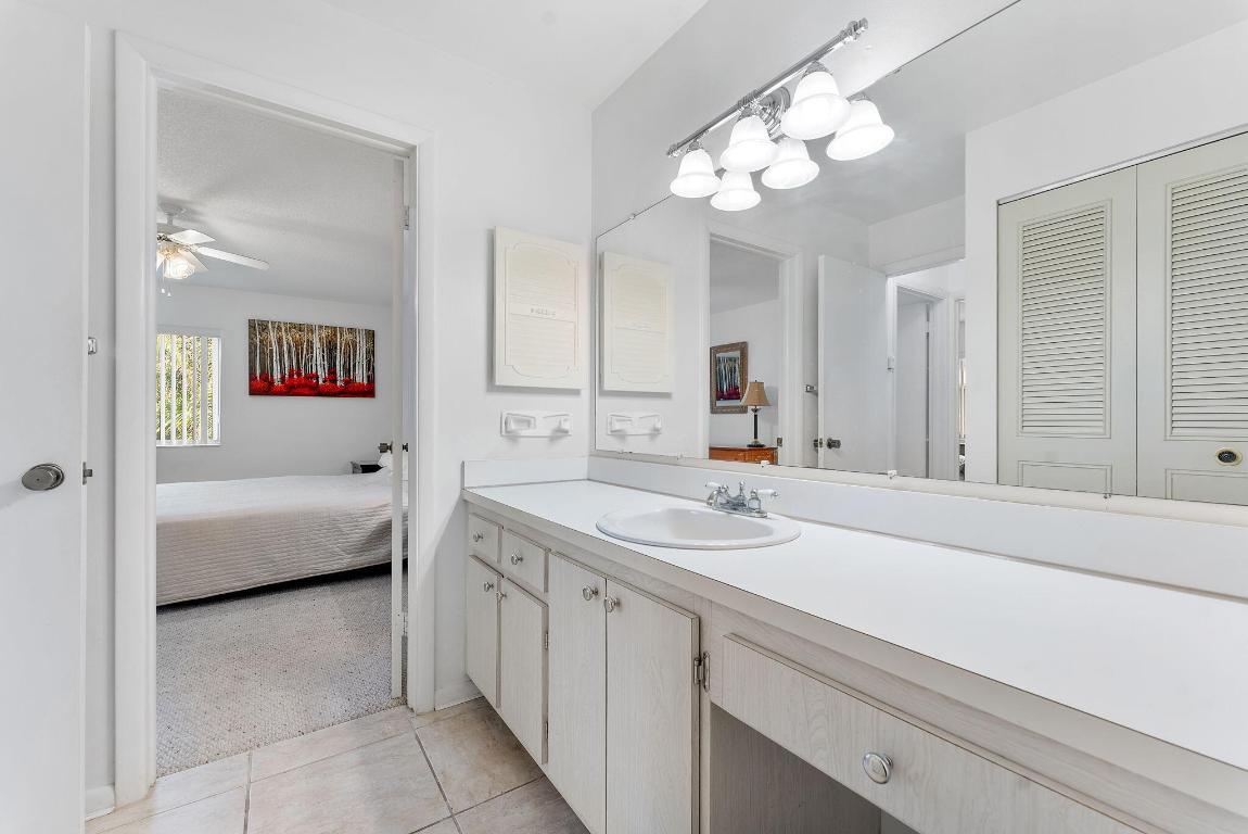 LA PINATA CONDO - Residential