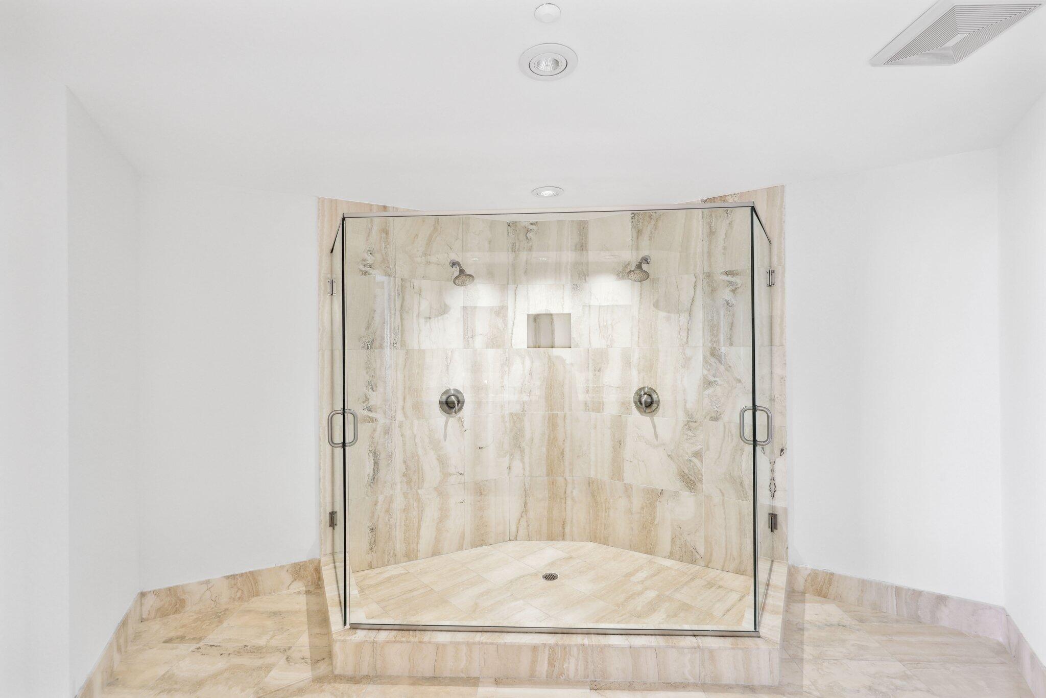 TOSCANA NORTH CONDO - Residential