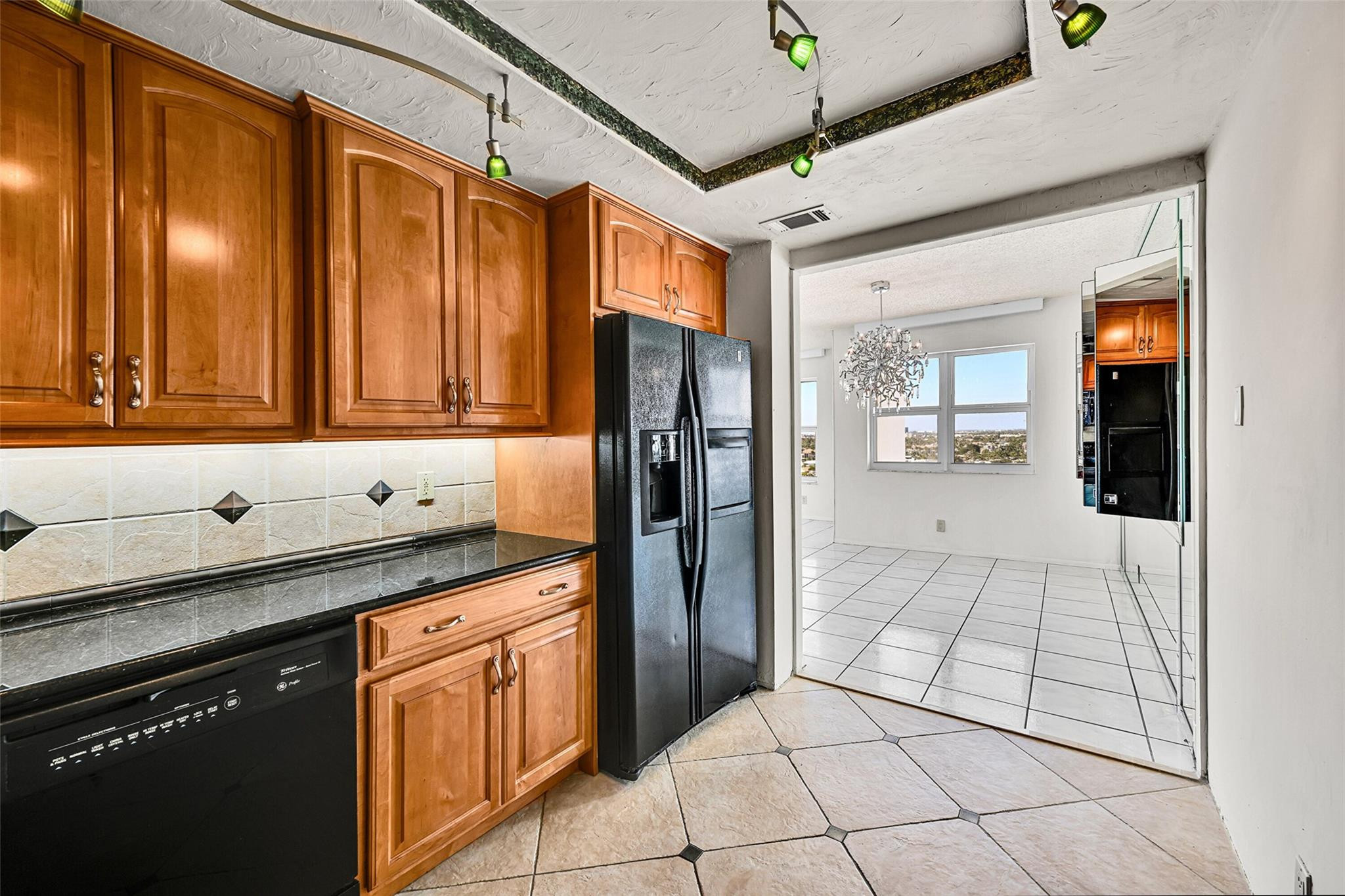 Royal Ambassador Condo - Residential Lease