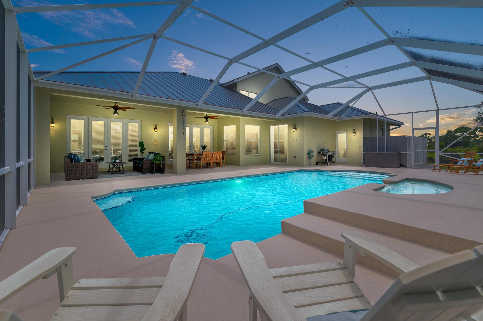 2501 SW Buena Vista Drive