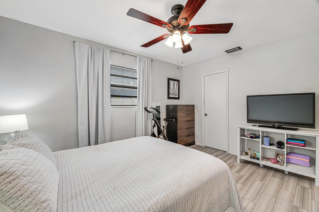 BOCA COUNTRY ESTATES CONDO - Residential