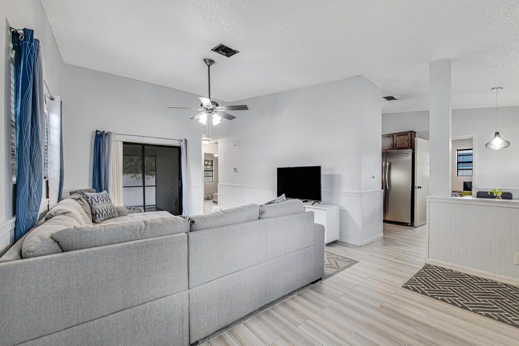 BOCA COUNTRY ESTATES CONDO - Residential