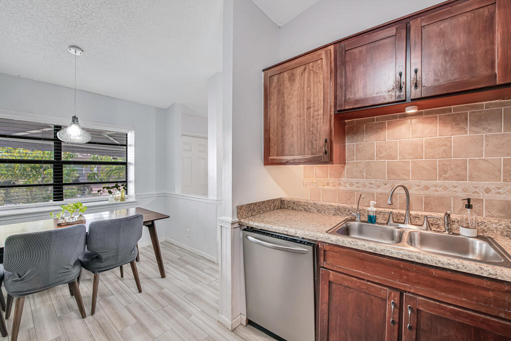 BOCA COUNTRY ESTATES CONDO - Residential