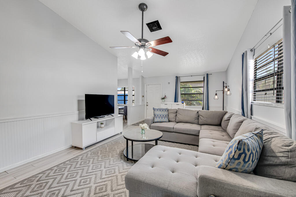 BOCA COUNTRY ESTATES CONDO - Residential