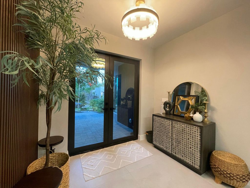 Photo of 1533 NE 16th Avenue, Fort Lauderdale, FL 33304 (MLS # B26050468)