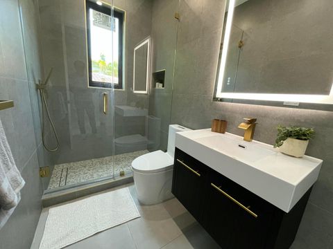 Tiny photo for 1533 NE 16th Avenue, Fort Lauderdale, FL 33304 (MLS # B26050468)