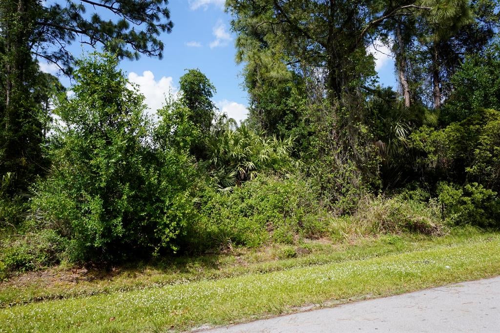 Photo of 2085 SW Kimberly Avenue, Port Saint Lucie, FL 34953 (MLS # R10707416)