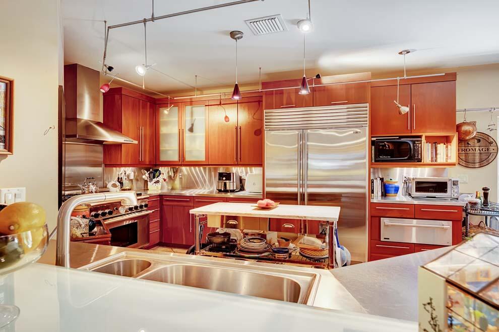 POINT MANALAPAN - Residential